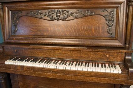 milton piano serial number